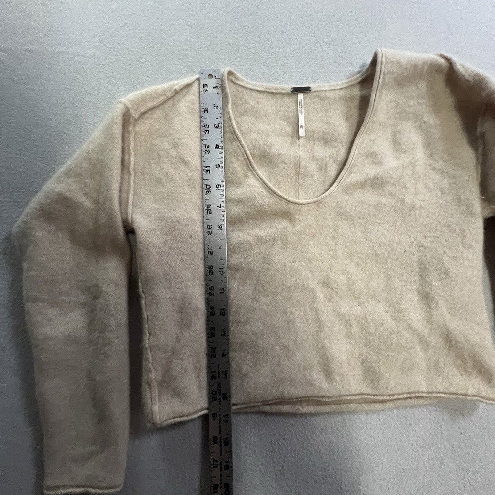 Free People Forever Cashmere Sweater Women's Size Small Beige Cropped Beige - Picture 5 of 8